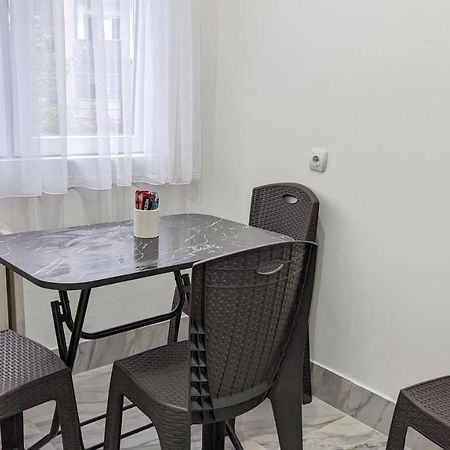 Main Square Apartment - Skopje Bagian luar foto