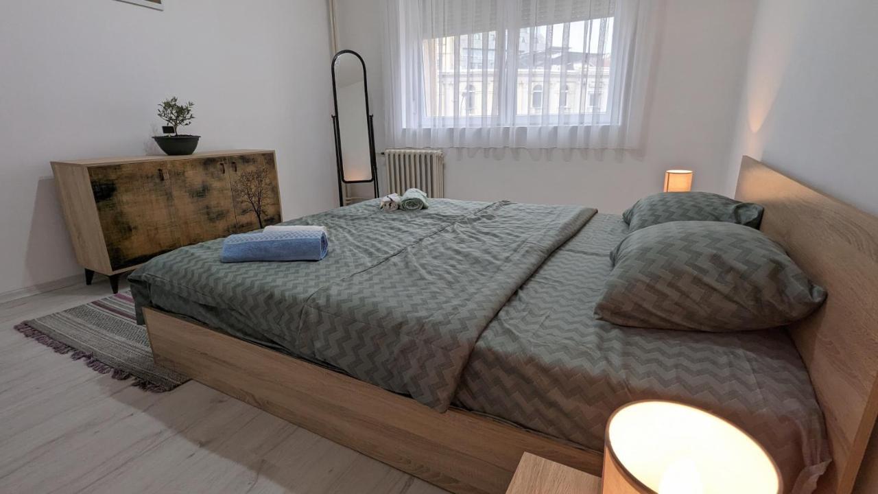 Main Square Apartment - Skopje Bagian luar foto